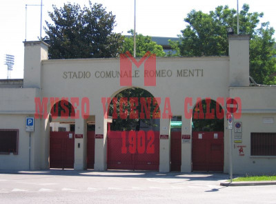 Entrata principale Stadio Comunale Romeo Menti