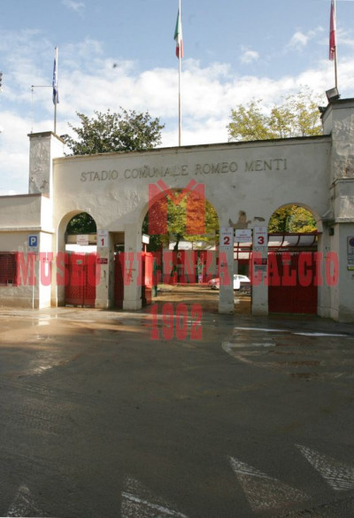 Entrata stadio Romeo Menti dopo l'alluvione del 1-11-10