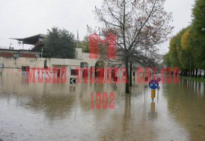 Entrata stadio R. Menti dopo l'alluvione del 1-11-10