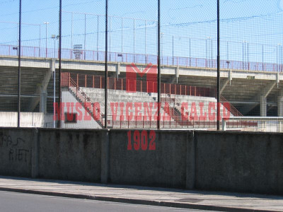 Tribuna del campo d'allenamento antistadio 