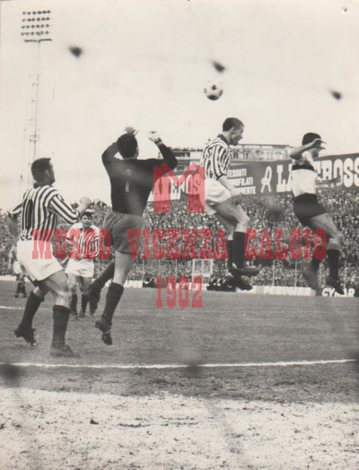 11-4-1965 Vicenza-Inter 1-1