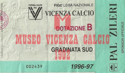 1996-97 gradinata Sud, dotazione B