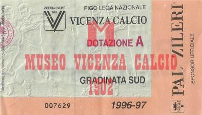 1996-97 gradinata Sud, dotazione A